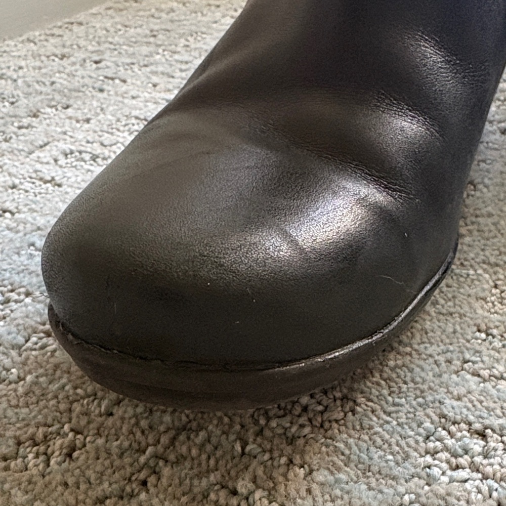 Clarks Ankle Boots - Picture 10 of 10